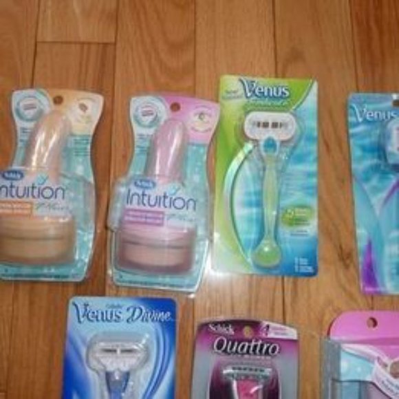 Ladies Gillette and Schick Razors  TAKE ALL FOR ONE LOT DEAL!! - Picture 2 of 6